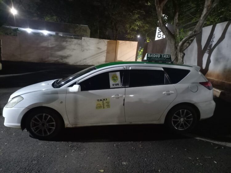 Três carros furtados são recuperados pela PM em Foz do Iguaçu