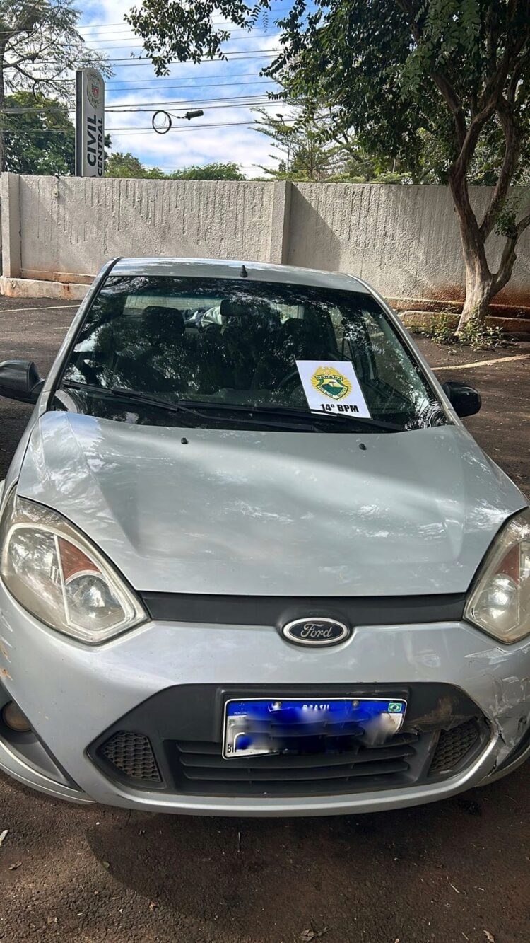 Três carros furtados são recuperados pela PM em Foz do Iguaçu