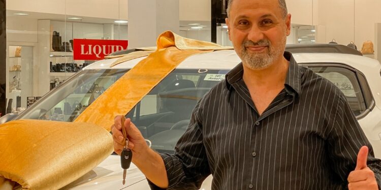 Morador de Foz é o feliz ganhador do carro sorteado pelo Shopping Catuaí Palladium