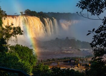 Moradores de Medianeira e Matelândia não pagam para visitar as Cataratas nesta quinta, 25