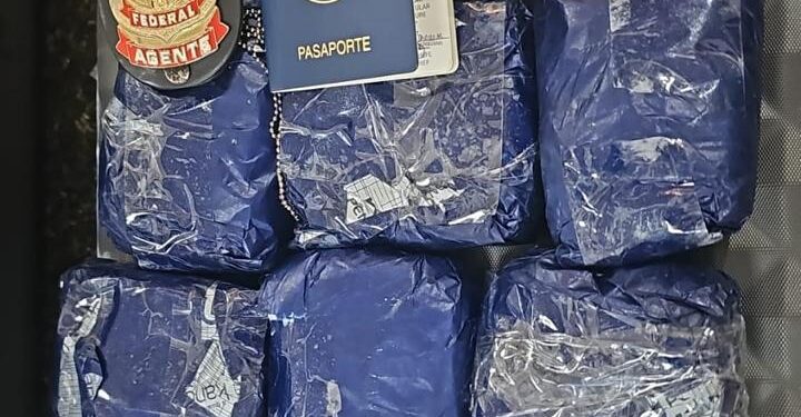 Paraguaio que tentava embarcar para a Europa com quase 3 kg de cocaína é preso no aeroporto em Foz