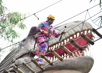 Ju Black Power dança e se emociona em gravação para o Programa Chega Mais do SBT no Dreams