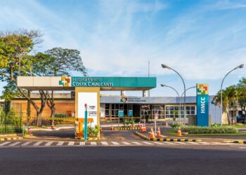 Hospital Costa Cavalcanti comemora 45 anos de atendimento em Foz do Iguaçu