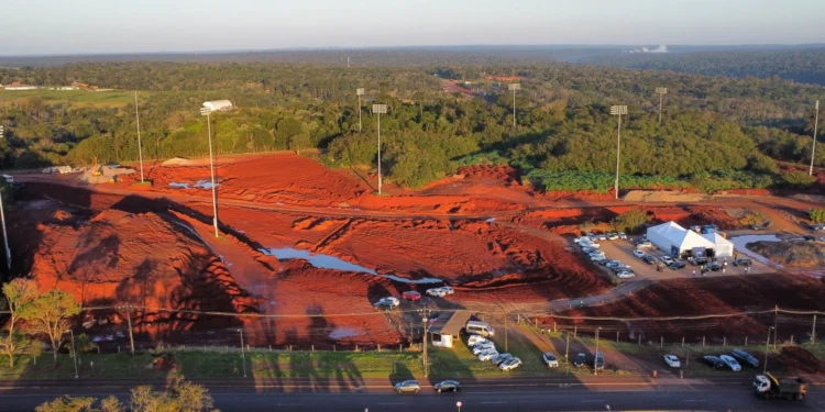 Paraná assina parceria com Centre Pompidou para construção de unidade do museu francês em Foz do Iguaçu