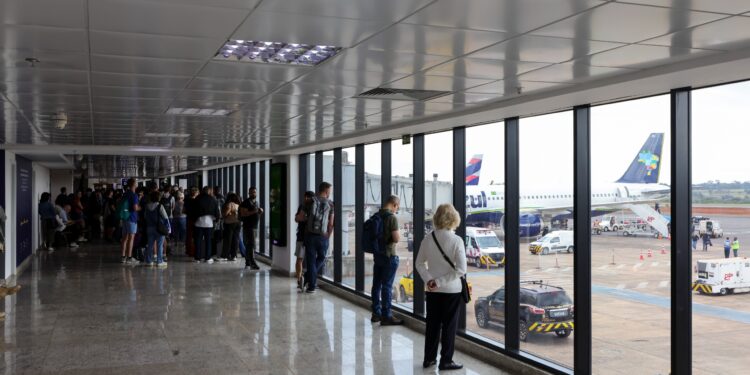 Turismo: Aeroporto Internacional de Foz do Iguaçu ultrapassa a marca de 1 milhão de passageiros esse ano