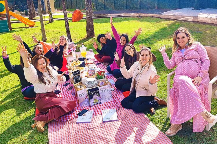 Curso Experiência do Lar realiza piquenique no DoubleTree by Hilton