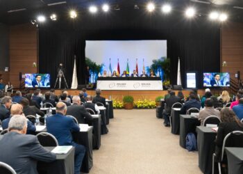 Itaipu recebe sessão do Parlamento do Mercosul para debater integração regional