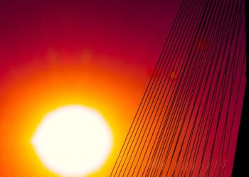 Aproveite os últimos dias para observar o pôr do sol de inverno no Marco das Três Fronteiras