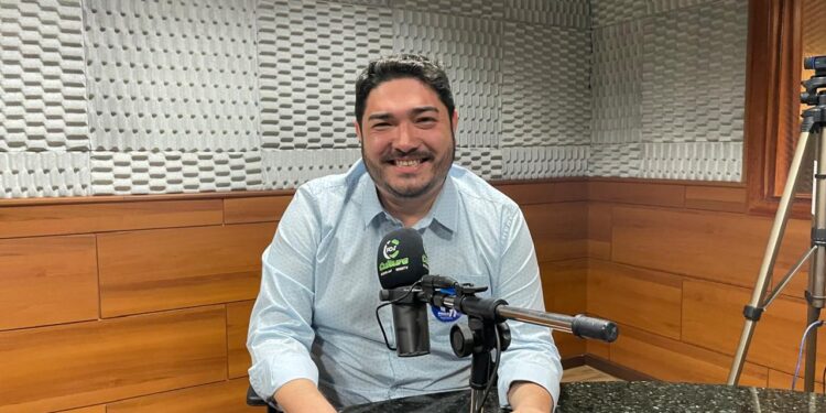 Thiago Kodama (Mobiliza), candidato a vice-prefeito, fala no Jornal da Cultura