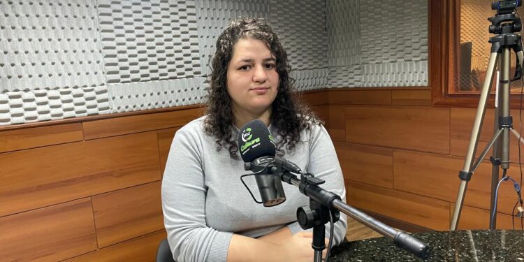 Cleomara Silveira (Rede), vice na chapa de Jurandir de Moura, falou para o Jornal da Cultura