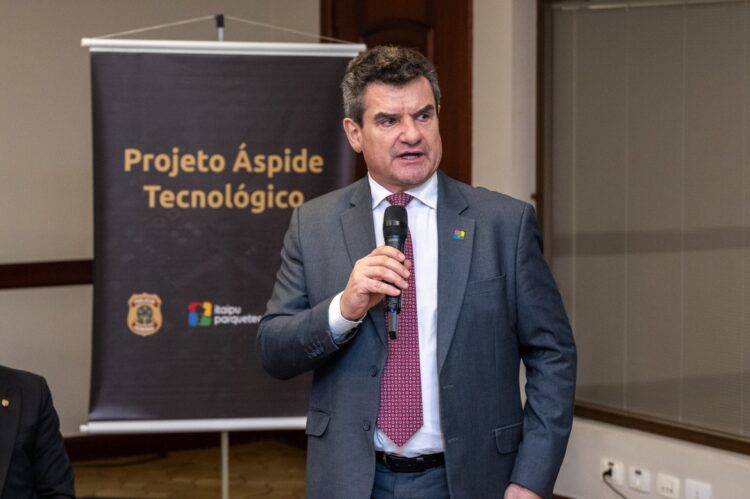 Itaipu assina convênios com Polícia Federal e Itaipu Parquetec para ampliar combate a crimes na fronteira