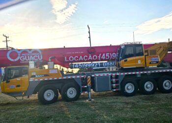 Empresa expande serviços com guindaste para erguer 160 toneladas financiado pelo Sicoob Três Fronteiras