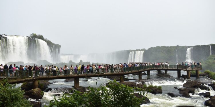 Domingo de eleição terá seção eleitoral e horário reduzido no Parque Nacional do Iguaçu