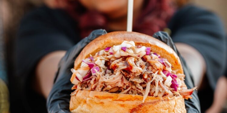 Torresmofest começa nesta quinta-feira e vai até domingo nas instalações do Shopping Catuaí Palladium