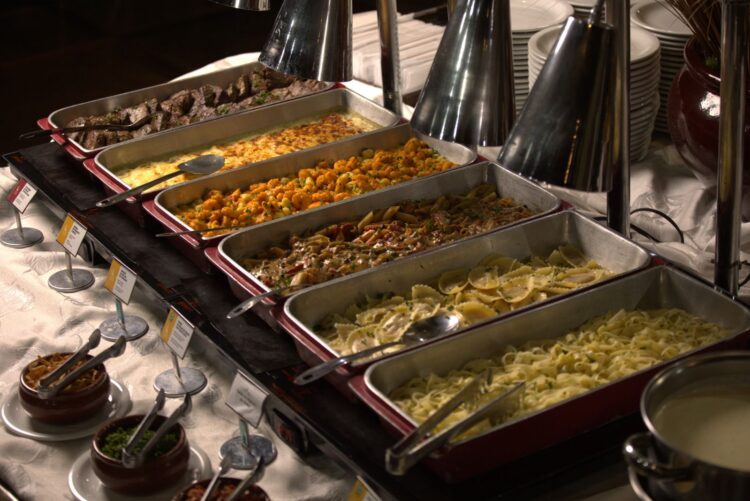 Passeio noturno nas Cataratas do Iguaçu será sob lua cheia neste sábado, 19 de outubro