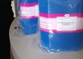 Após denúncia, polícia apreende produto usado para falsificar anabolizantes em Foz do Iguaçu