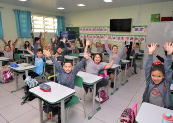 Rematrículas na Rede Municipal começam nesta segunda-feira (21) em Foz; confira o calendário