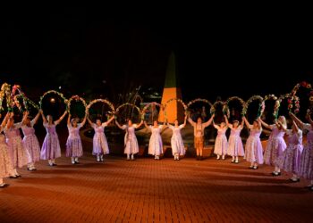 No clima da Oktoberfest 4 mil pessoas passaram pelo Marco no último fim de semana do mês