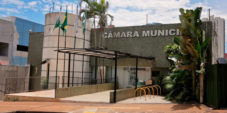 Cada vereador poderá apresentar até R$ 1,6 milhão em emendas impositivas no orçamento de 2025