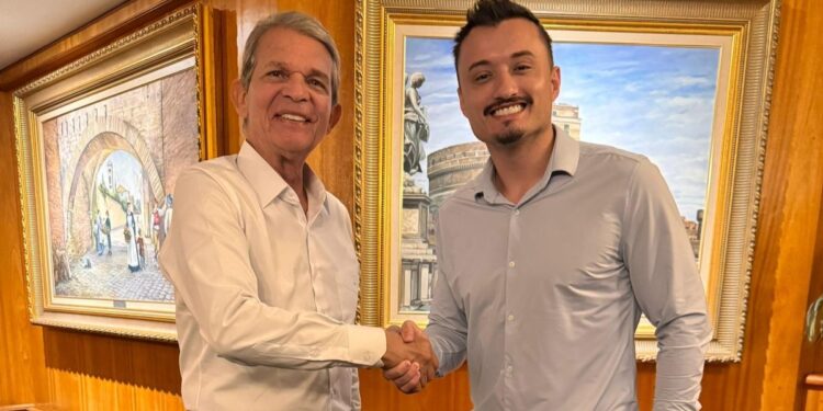 General Silva e Luna anuncia Jin Bruno Petrycoski como Secretário de Turismo de Foz do Iguaçu em sua gestão