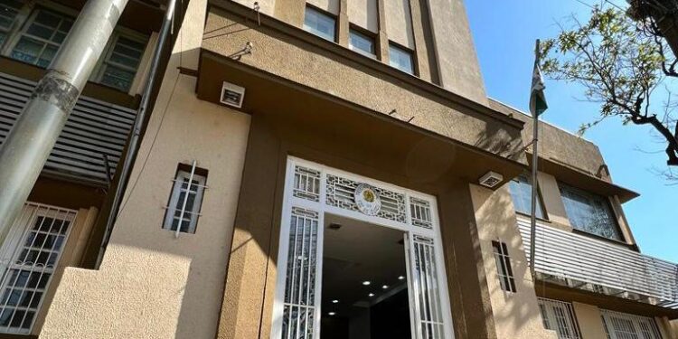 Contribuintes têm oportunidade de negociar dívidas com o município em Foz