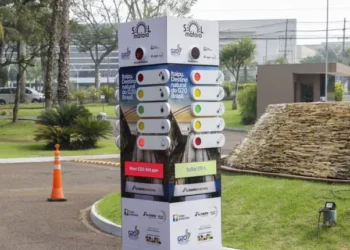 Solmáforo: inovação sustentável para monitorar as condições ambientais é apresentado em Foz