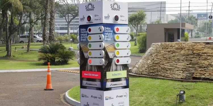 Solmáforo: inovação sustentável para monitorar as condições ambientais é apresentado em Foz