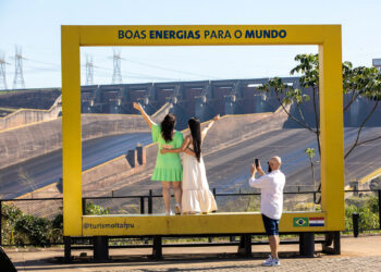 Itaipu recebe mais de 8 mil visitantes no feriadão da Proclamação da República