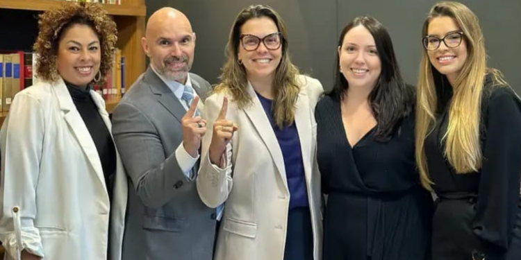 Advogado Rogério Botelho faz 53% dos votos e vence eleição para presidente da OAB de Foz