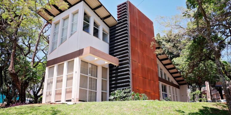 Feira Internacional do Livro começa nesta quarta-feira em Foz; confira a programação