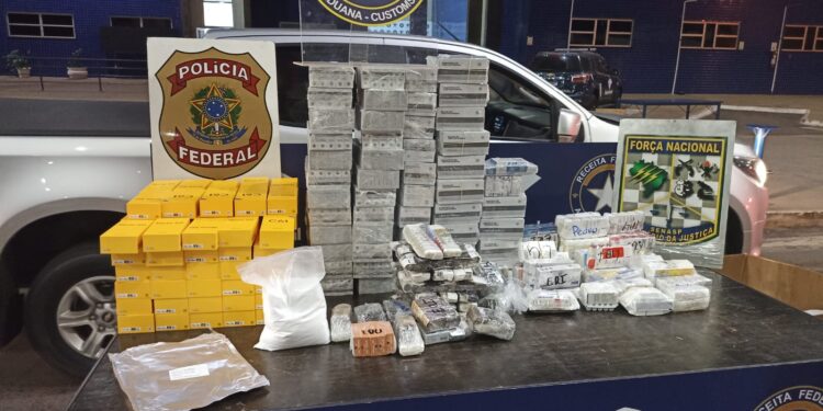 Anabolizantes e celulares, jogados do alto da Ponte da Amizade, são apreendidos na fronteira