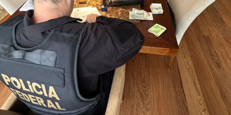 Operação Rolo Compressor mira fraudes de servidores do Dnit no Paraná