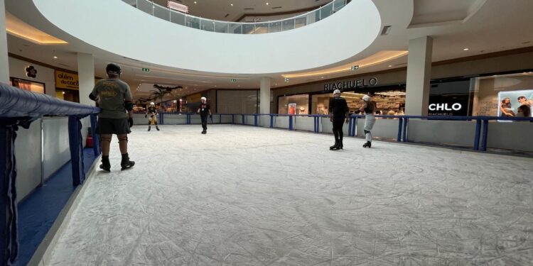 Pista de Patinação é atração no Catuaí Palladium neste feriado da Proclamação da República