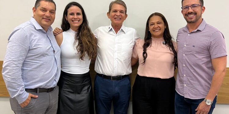 Prefeito eleito Silva e Luna indica Iélita Santos para a direção do Hospital Municipal