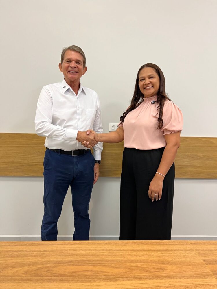 Prefeito eleito Silva e Luna indica Iélita Santos para a direção do Hospital Municipal