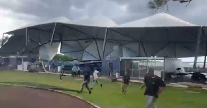 Ventos de 80 Km atingem estrutura de evento náutico no Iate Clube Lago de Itaipu