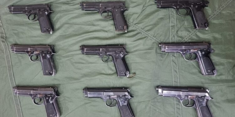 Exército recupera todas das armas furtadas de batalhão em Cascavel; um homem está preso