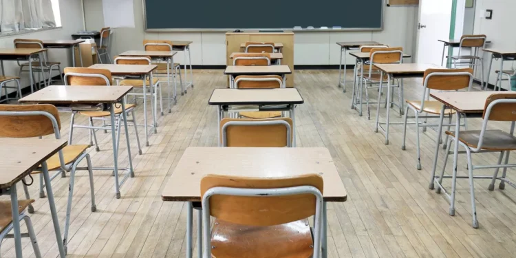 Decisão do Tribunal de Contas suspende temporariamente programa Parceiro da Escola