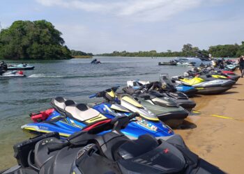 Expedição de jetskis chega hoje à Internacional Boat Show de Foz do Iguaçu