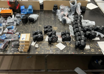 Homem é preso em flagrante na Ponte da Amizade com 70 mil dólares em mercadorias