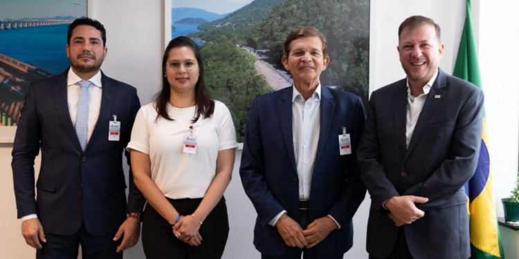 General Silva e Luna discute trevo do Charrua com ANTT em Brasília
