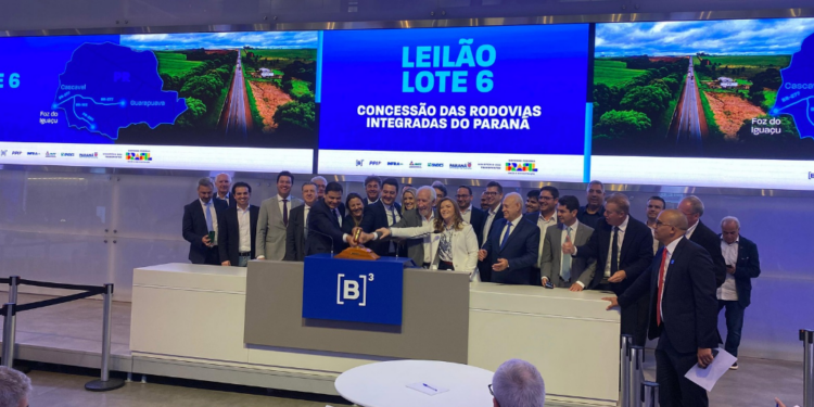 EPR oferece desconto de 0,08%, vence leilão e será responsável pelo novo pedágio da BR-277 na região oeste