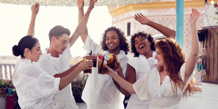 Ocupação de hotéis está em 60% para o Natal e Réveillon 79%, aponta Sindihotéis