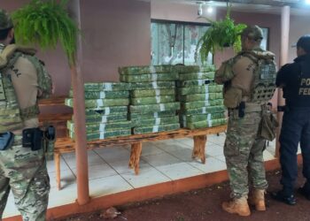 Três pessoas são presas em ação da PF contra o tráfico de drogas na região