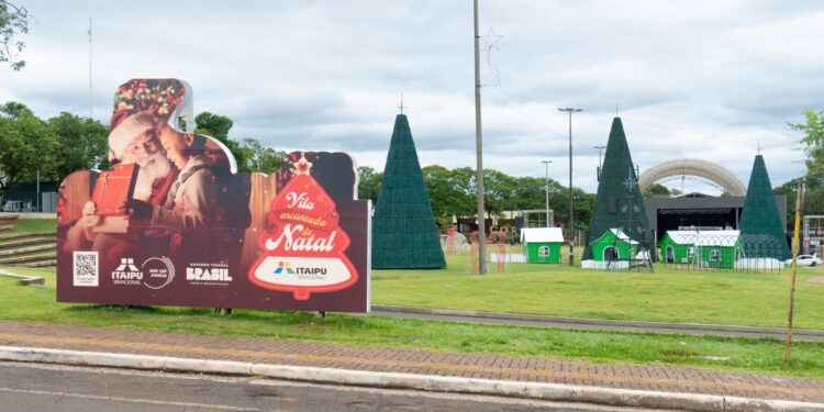 Com tempo firme, abertura do Natal da Itaipu será nesta quarta-feira (11)