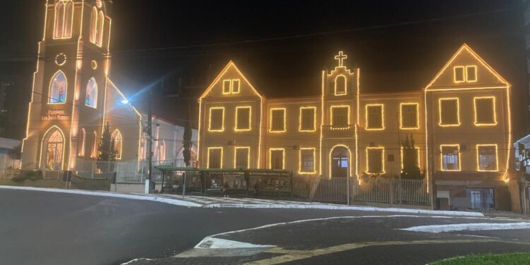 Por causa da chuva, Cantata de Natal na Igreja São João Batista é adiada para segunda, 23