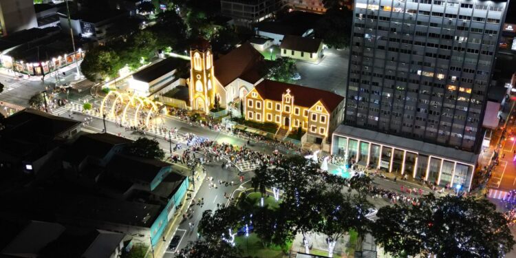 Em Foz, Cantata de Natal na matriz São João Batista encanta moradores e visitantes