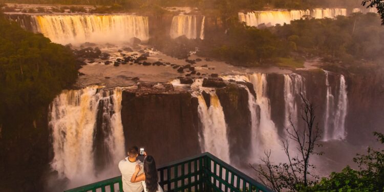 Amanhecer nas Cataratas terá 17 edições em dezembro e janeiro no Parque Nacional do Iguaçu