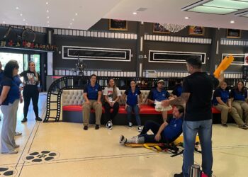 Colaboradores do Wonder Park passam por treinamento de primeiros socorros para atuar em casos de urgência e emergência