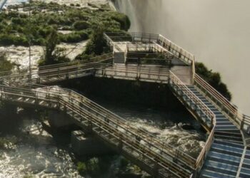 Acesso à Garganta do Diabo, lado argentino das Cataratas, está fechado nesse domingo (08)
